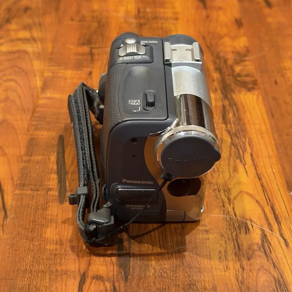 Panasonic PV-GS55 Compact Camcorder Palmcorder with Microphone & Charger - Works